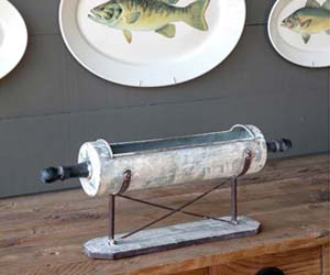 Farmhouse Style: Single Metal Rolling-Pin Planter