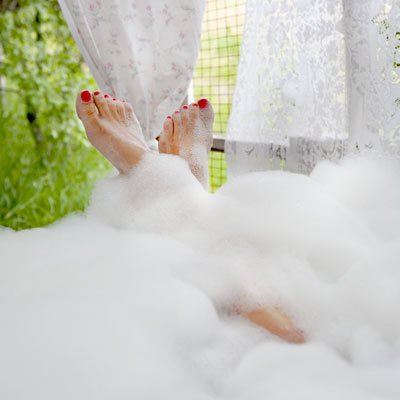 outdoor tub at MaryJanesFarm