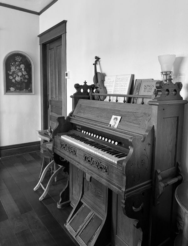 black and white piano